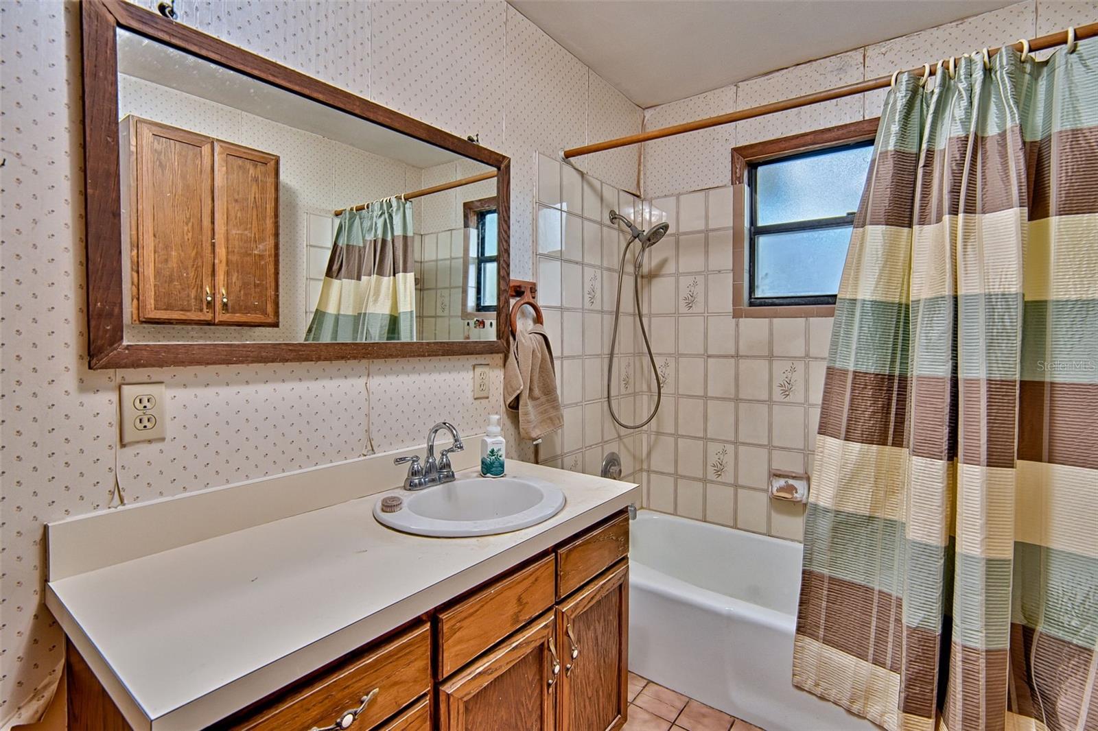Image 14 of 33 For 1719 170th Street