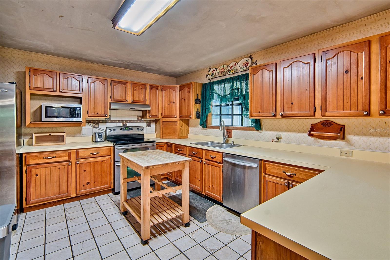 Image 6 of 33 For 1719 170th Street