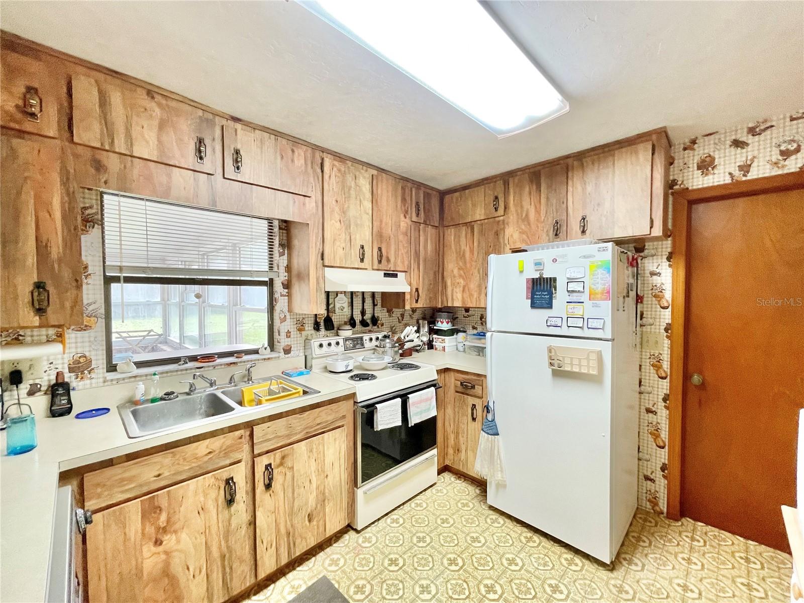 Image 4 of 33 For 10919 61st Terrace