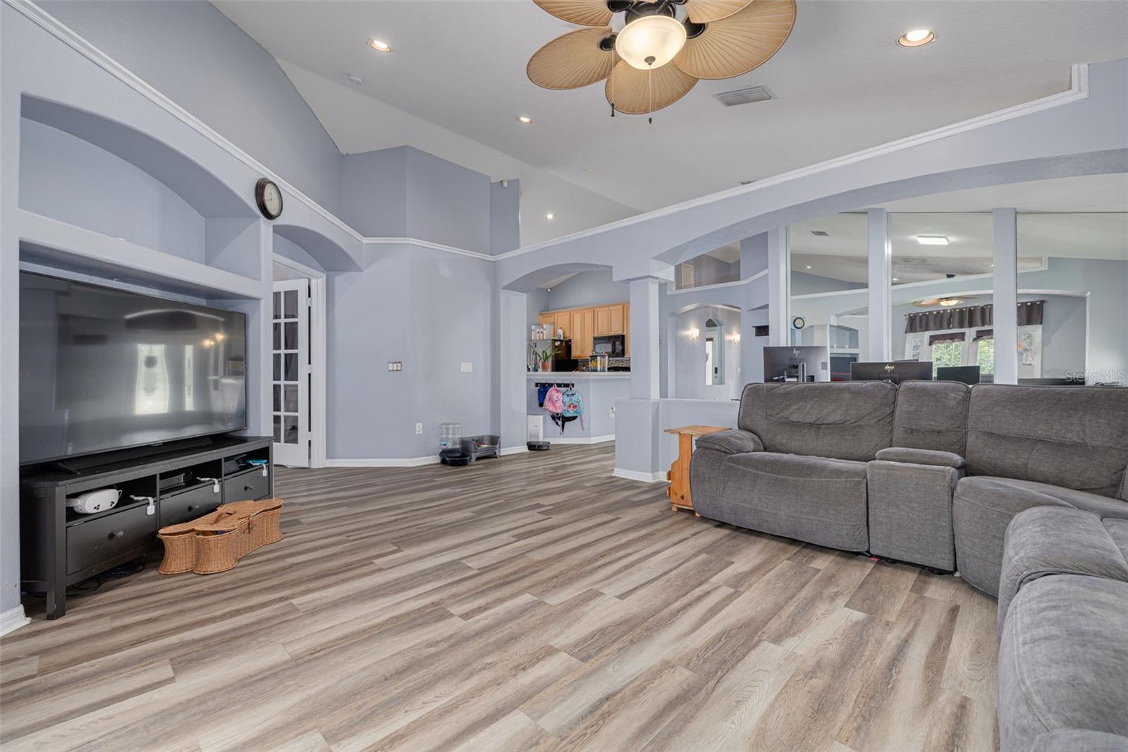 Image 10 of 46 For 18941 Twinberry Drive