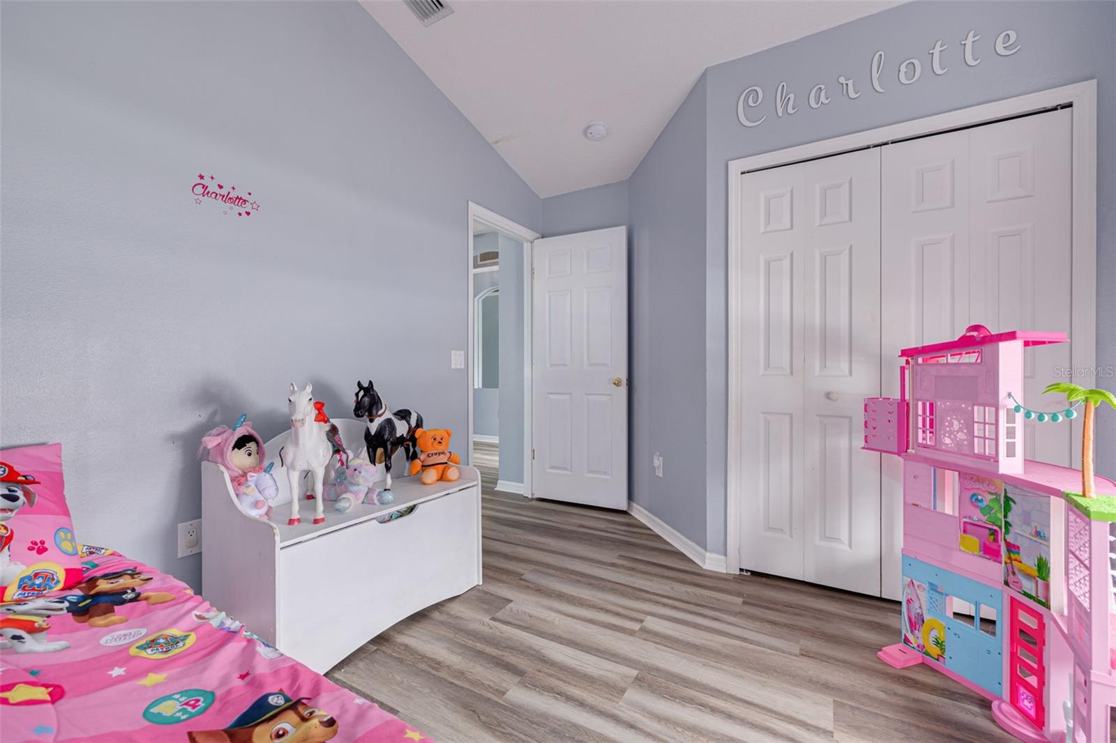 Image 25 of 46 For 18941 Twinberry Drive
