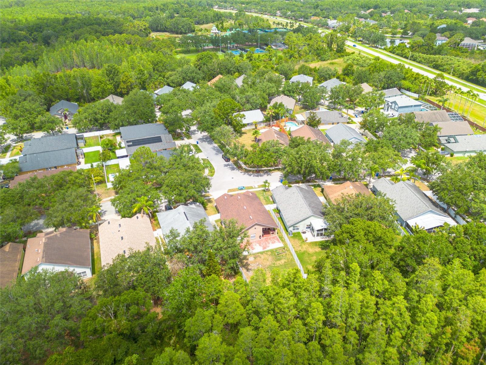 Image 32 of 46 For 18941 Twinberry Drive