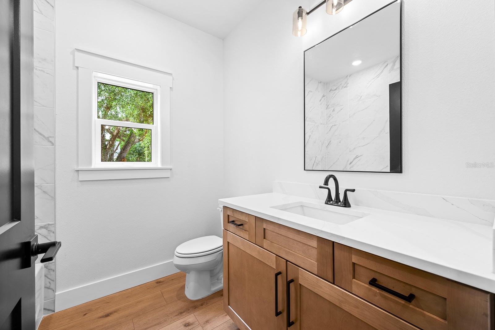 Image 30 of 46 For 3896 Sr 247  
