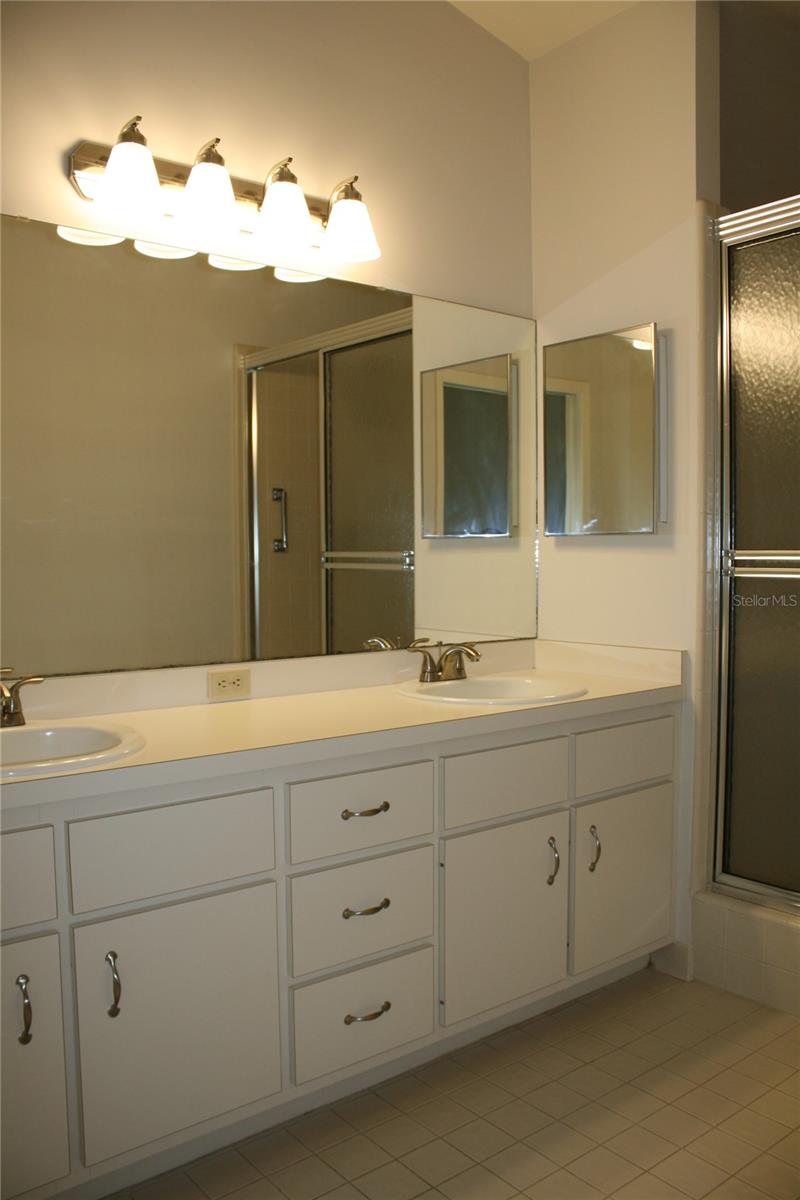 Image 12 of 27 For 7518 35th Place