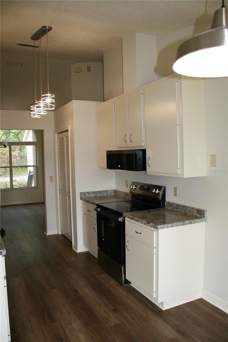 Image 15 of 27 For 7518 35th Place