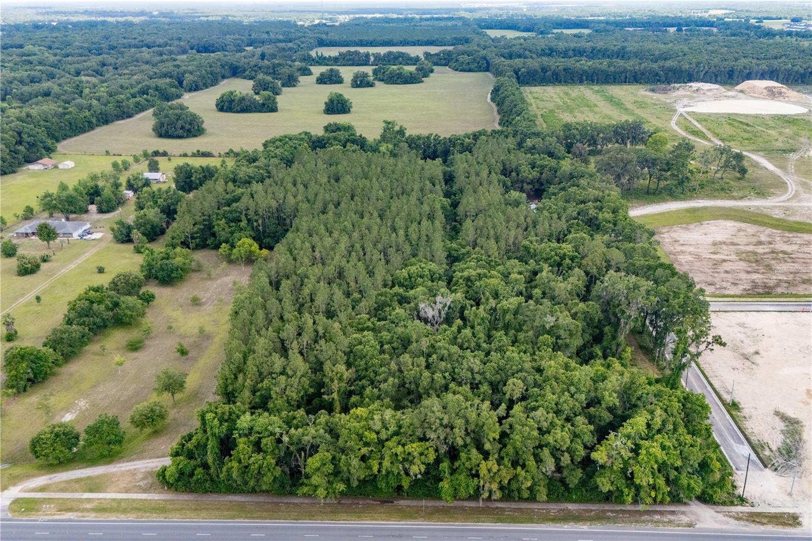 Image 4 of 31 For 23227 Newberry Road