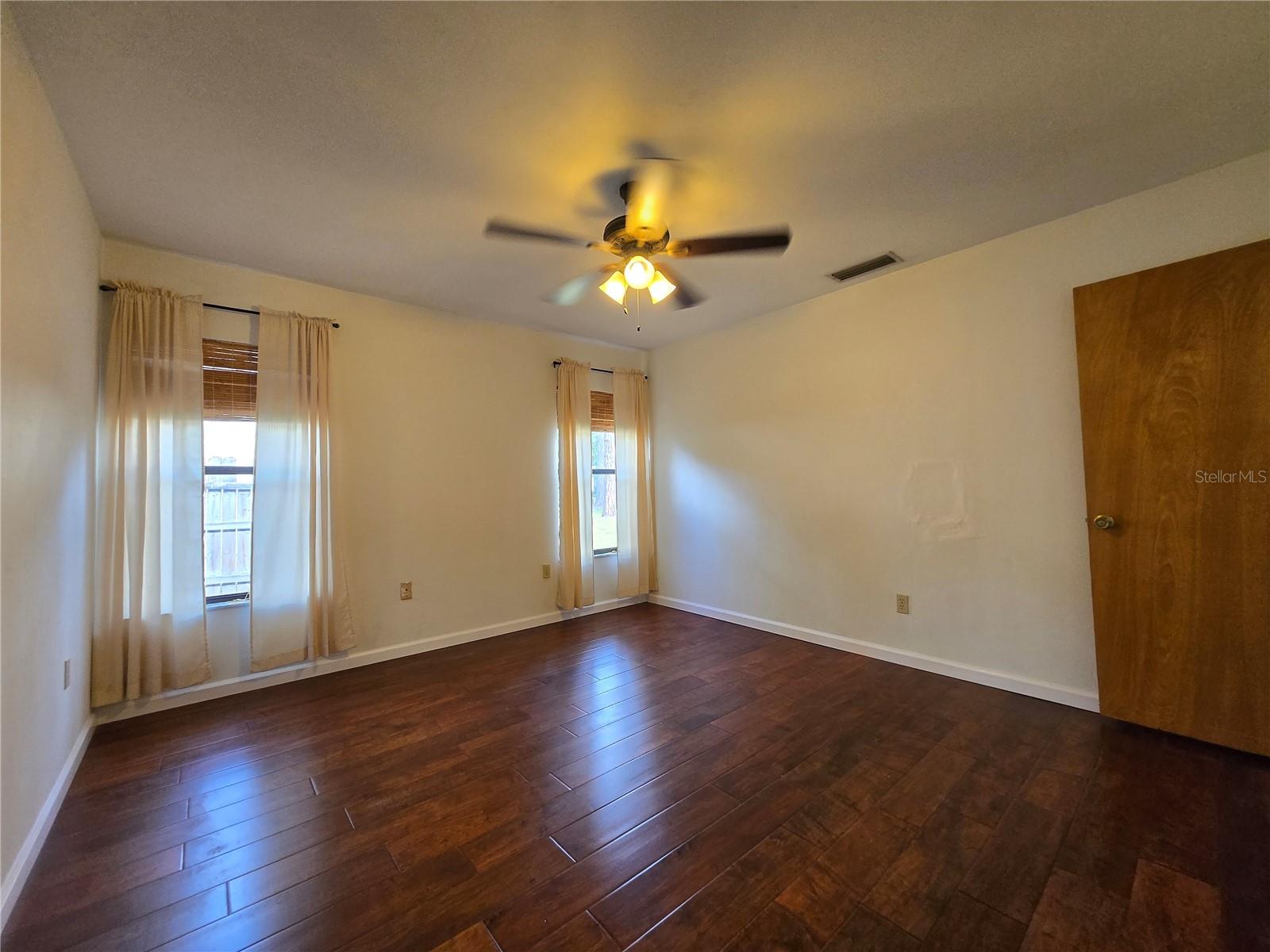 Image 14 of 34 For 2625 52nd Avenue