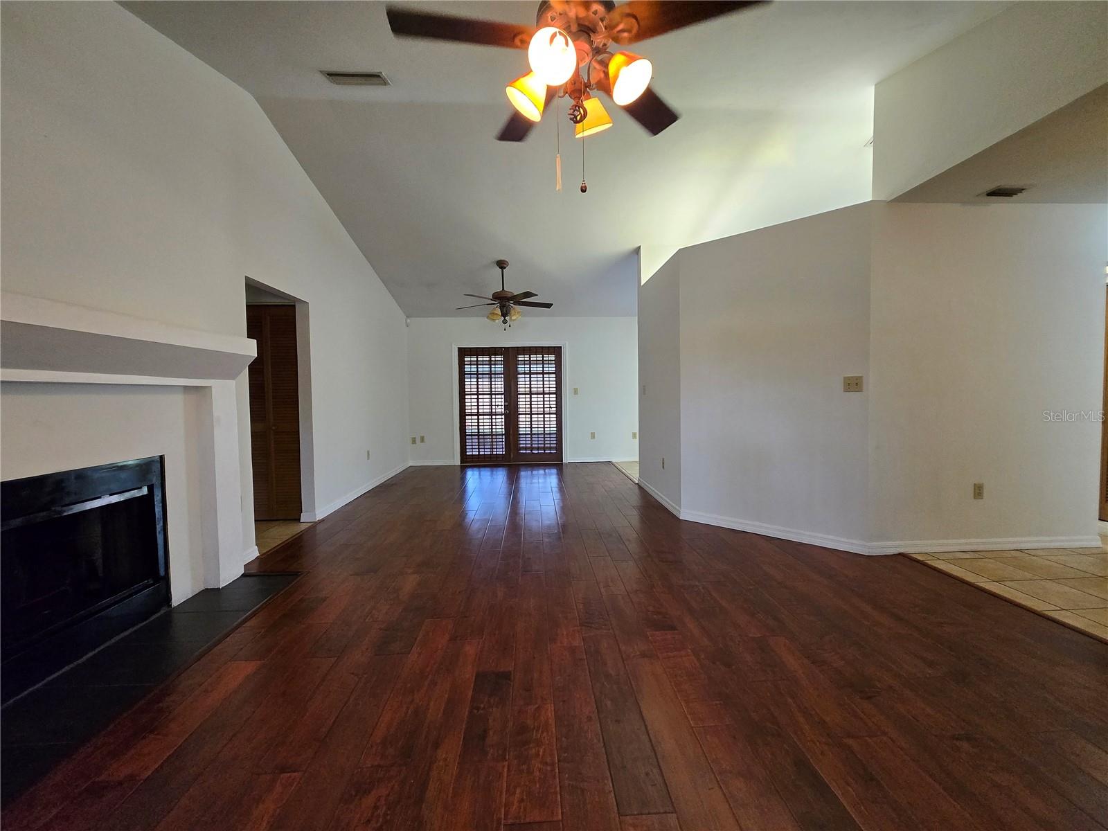Image 2 of 34 For 2625 52nd Avenue