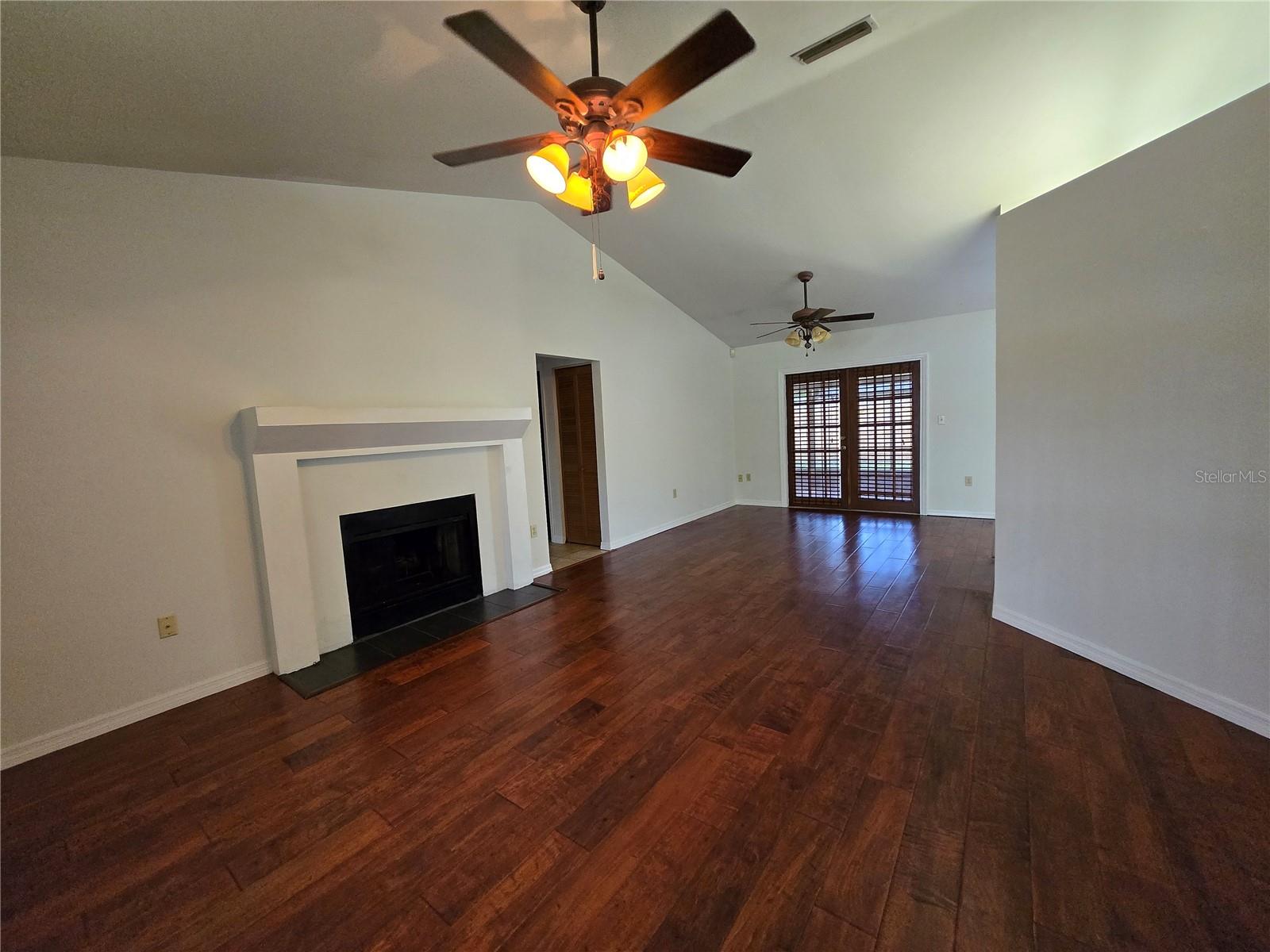 Image 6 of 34 For 2625 52nd Avenue