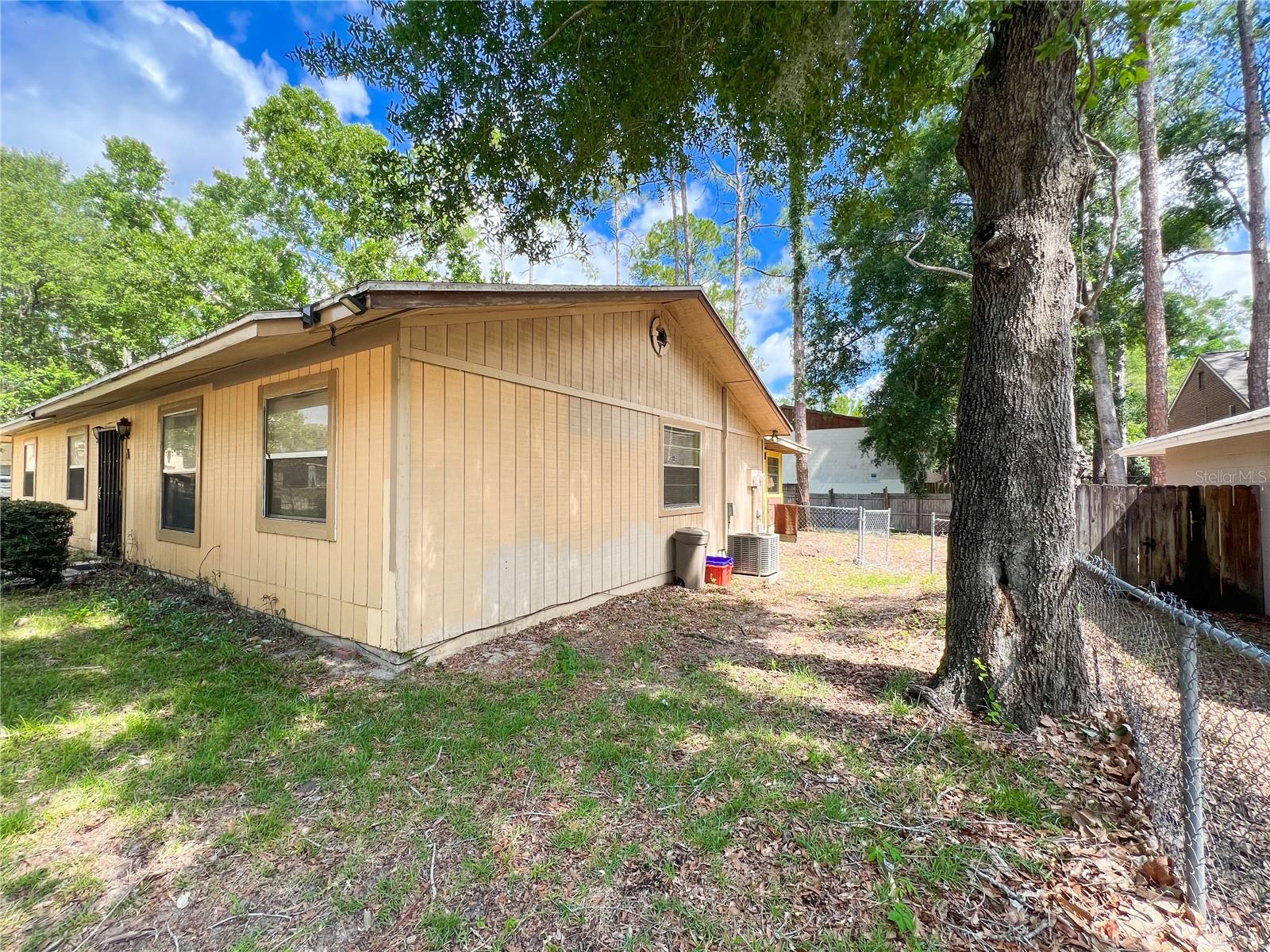 Image 4 of 44 For 6226 10th Place