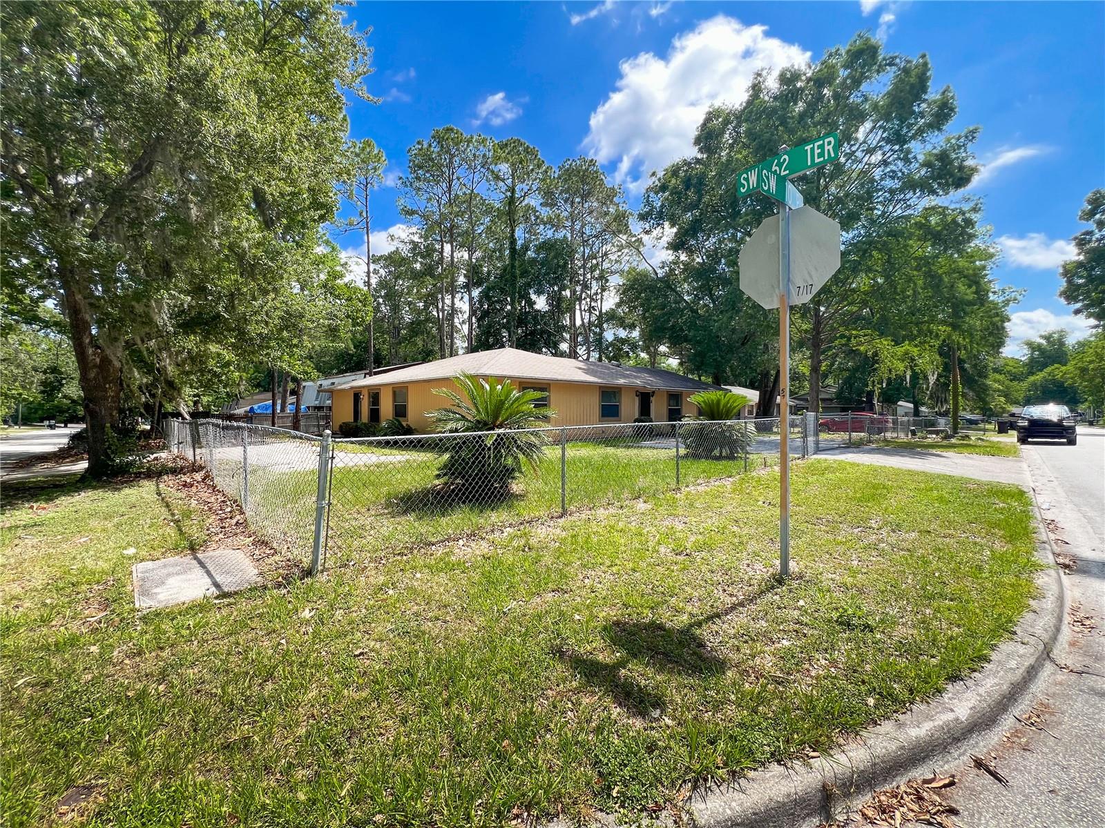 Image 7 of 44 For 6226 10th Place