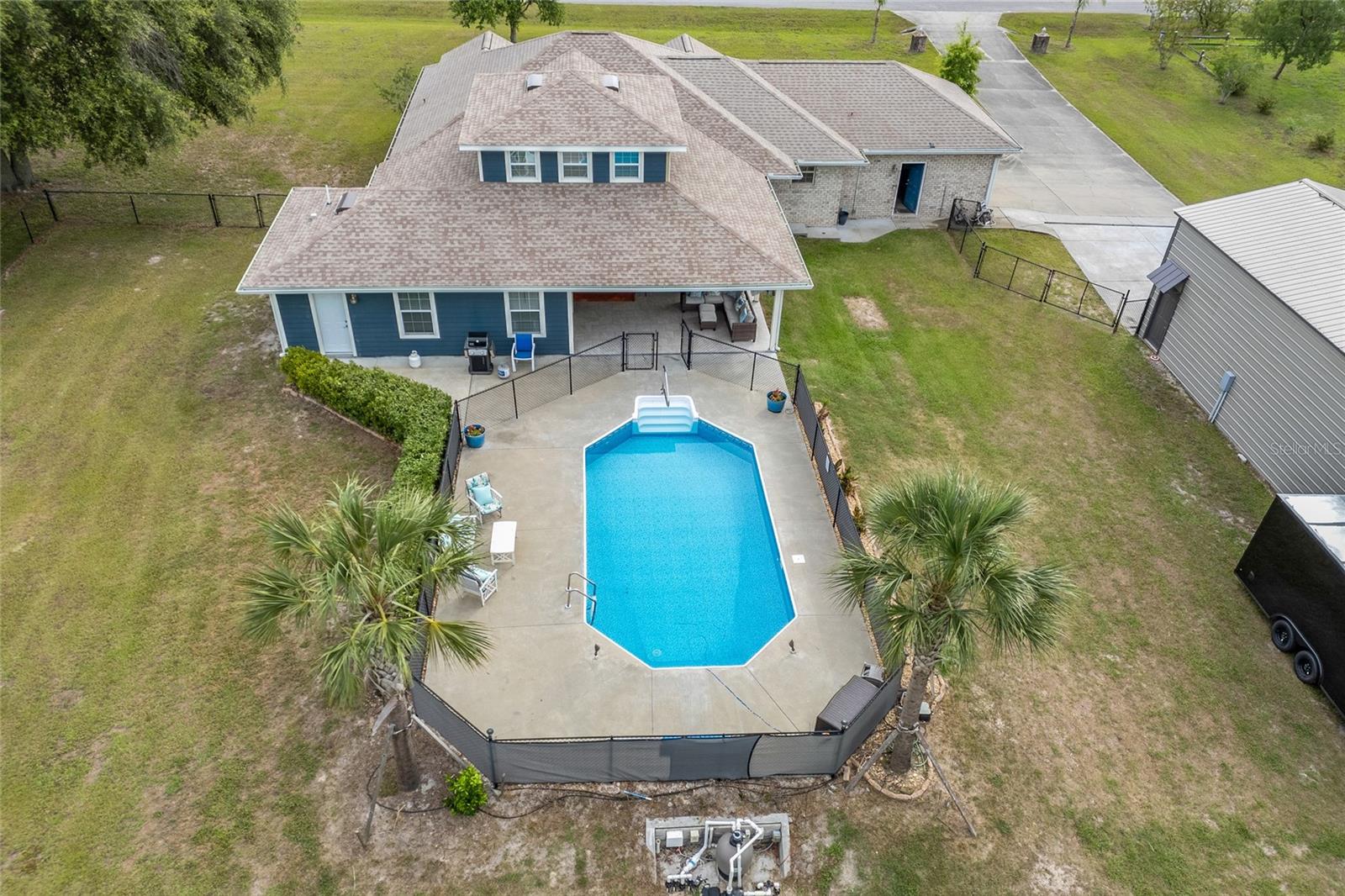 Image 35 of 43 For 576 Broderick Drive