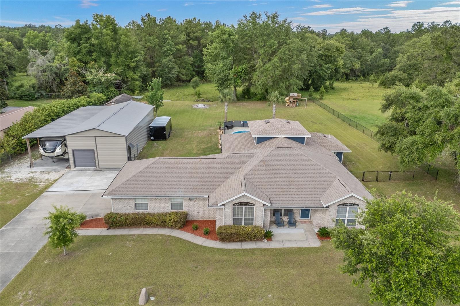 Image 4 of 43 For 576 Broderick Drive