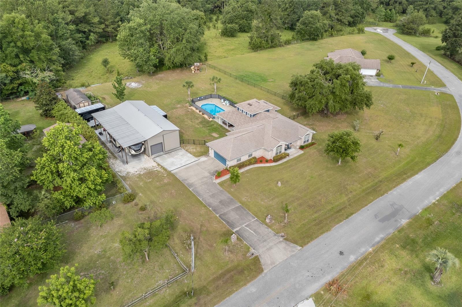 Image 42 of 43 For 576 Broderick Drive