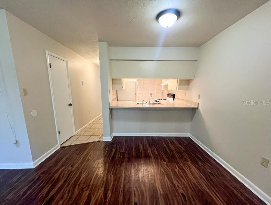 Image 11 of 23 For 2635 35th Place 404