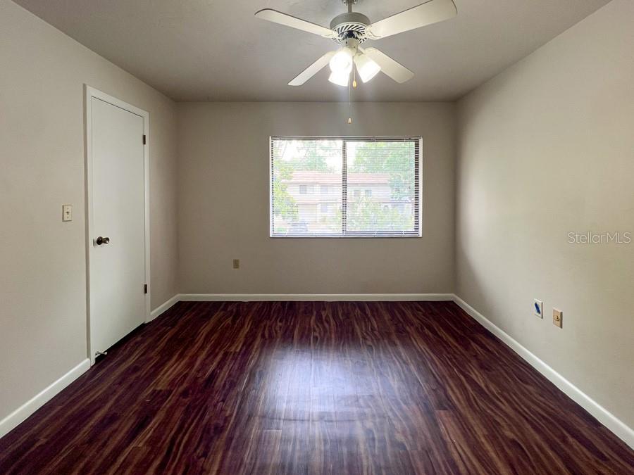 Image 19 of 23 For 2635 35th Place 404