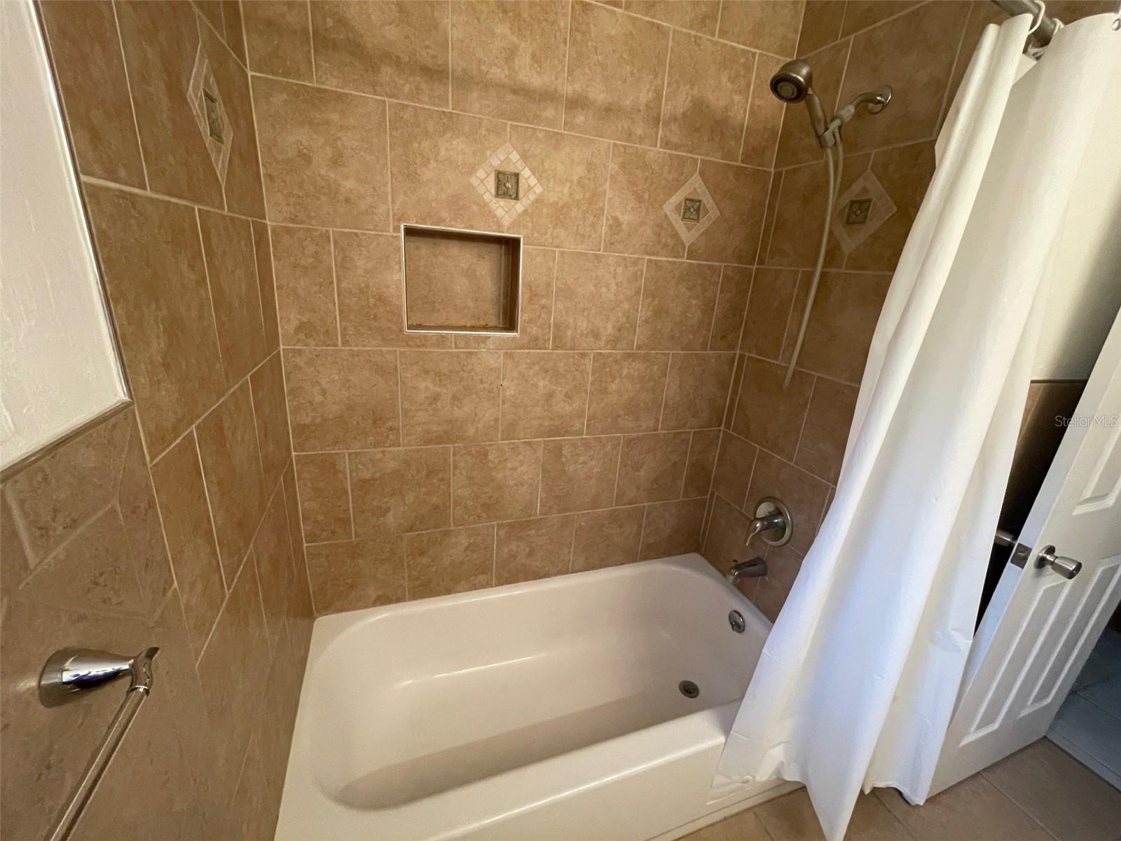 Image 15 of 22 For 3008 11th Drive