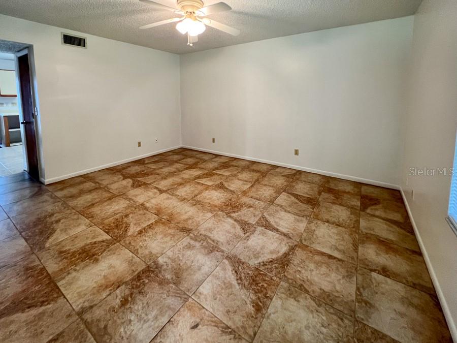 Image 11 of 21 For 5601 Avenue H  3