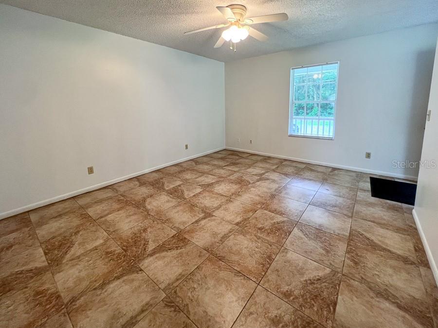 Image 2 of 21 For 5601 Avenue H  3