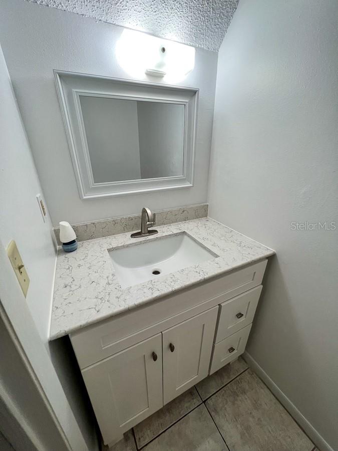 Image 3 of 21 For 5601 Avenue H  3