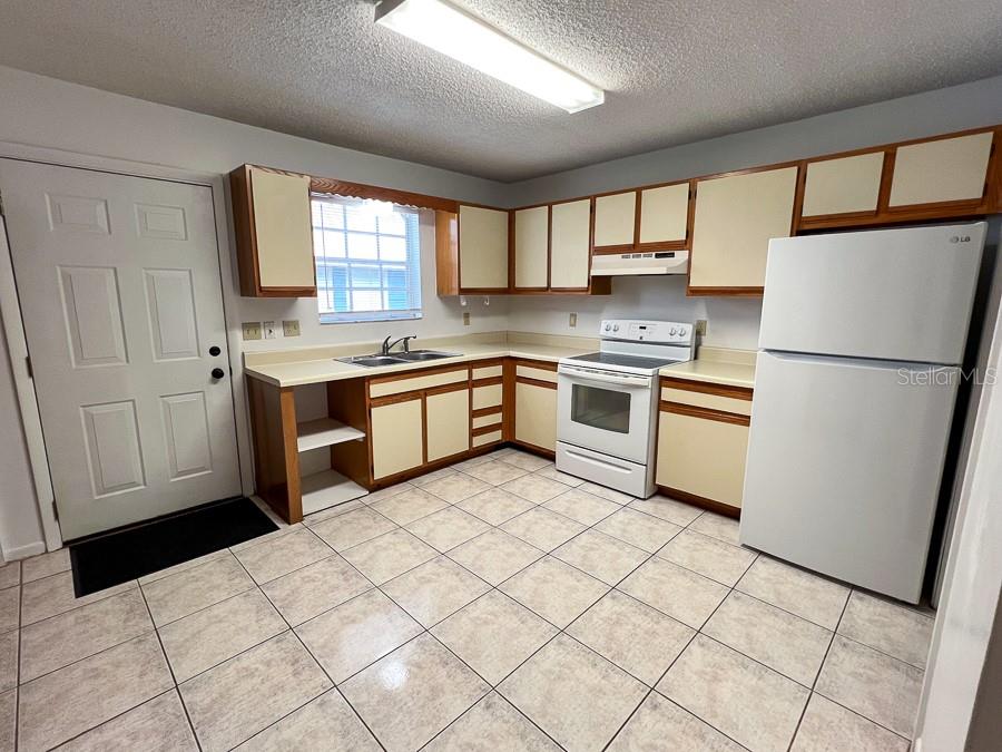 Image 5 of 21 For 5601 Avenue H  3
