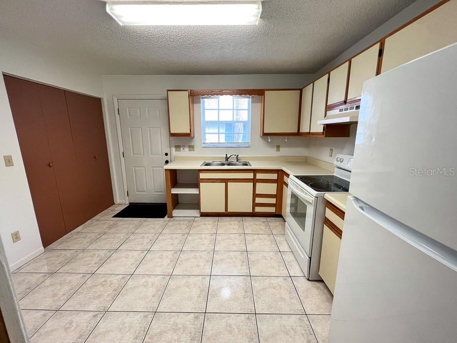 Image 7 of 21 For 5601 Avenue H  3