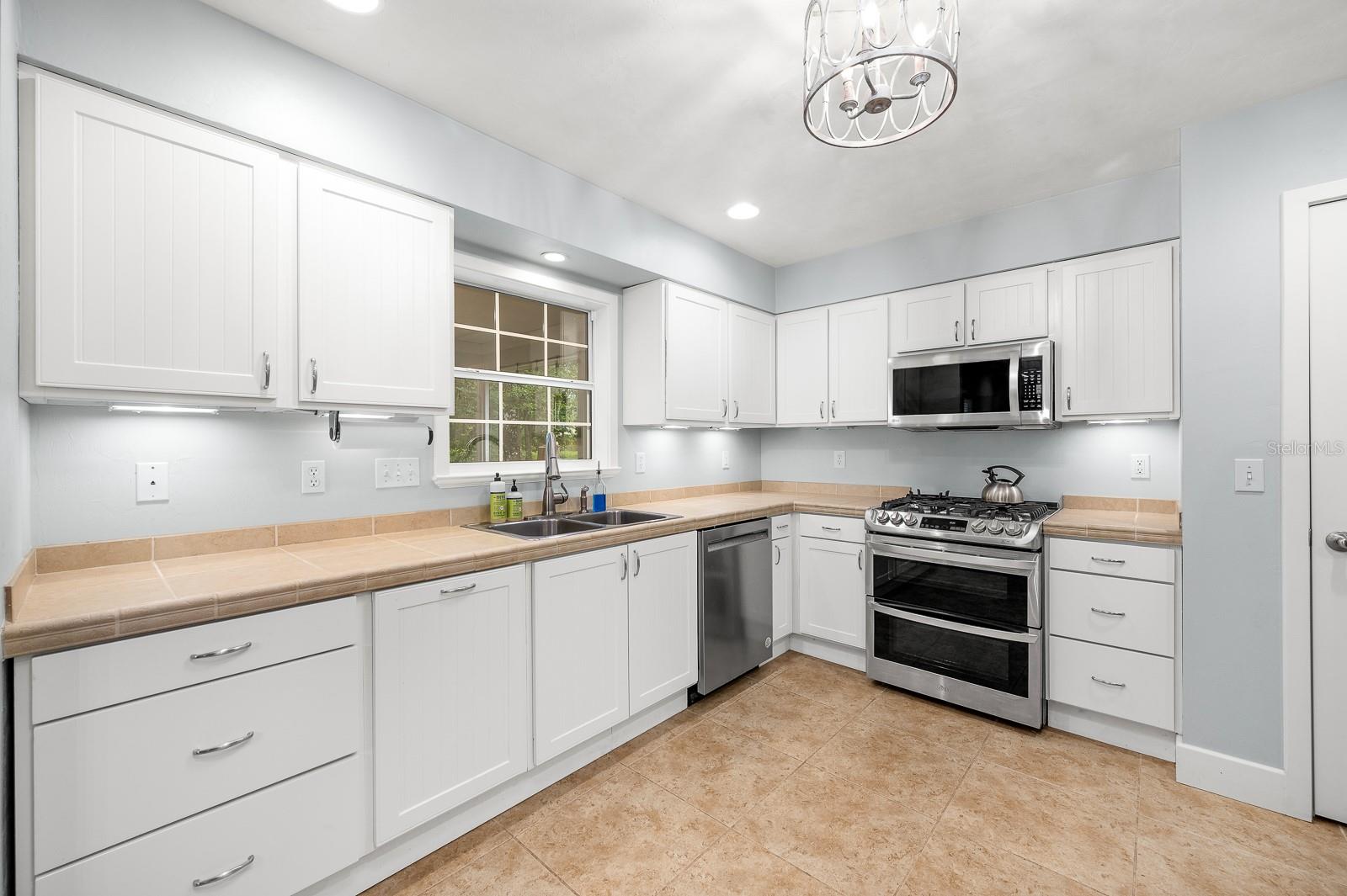 Image 11 of 55 For 1412 98th Street