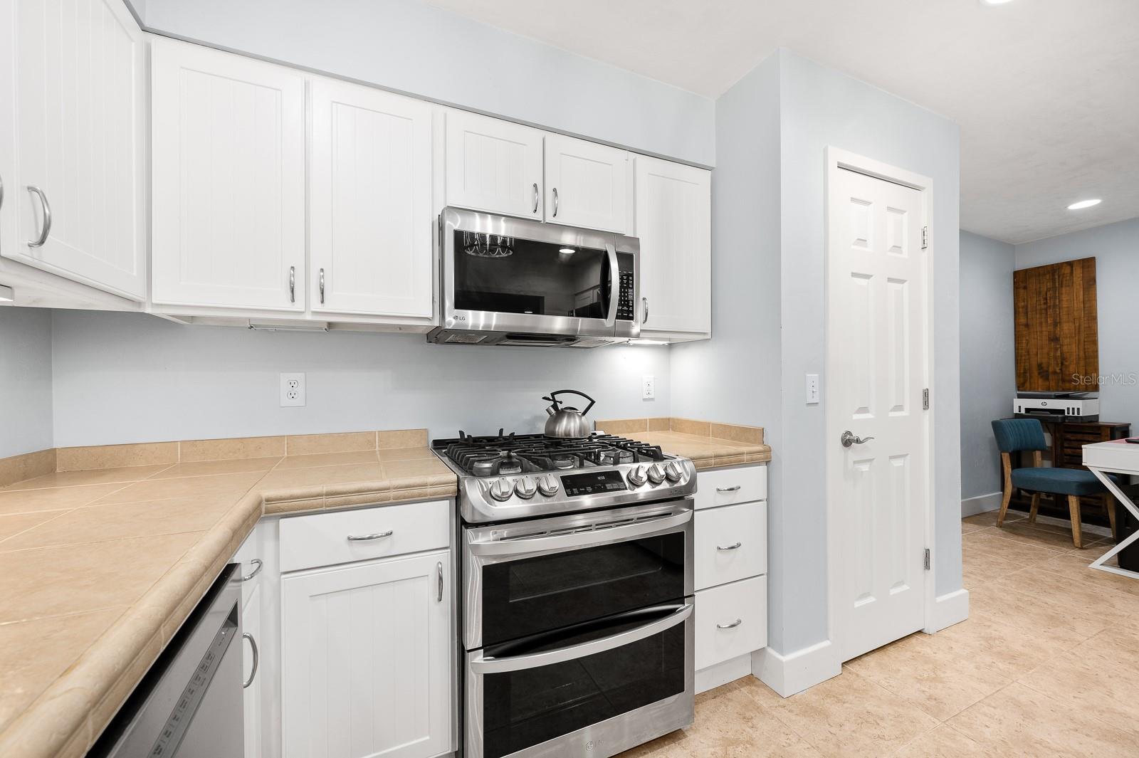 Image 12 of 55 For 1412 98th Street