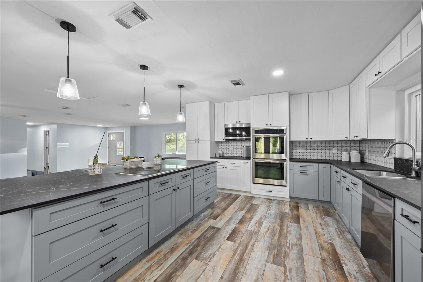 Image 10 of 29 For 6025 250th Street