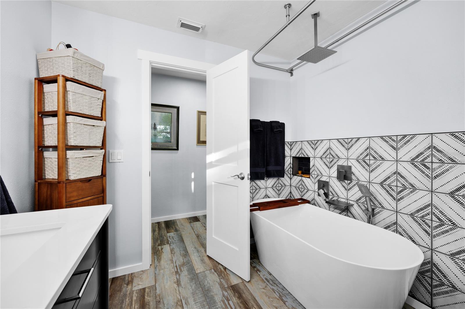 Image 15 of 29 For 6025 250th Street