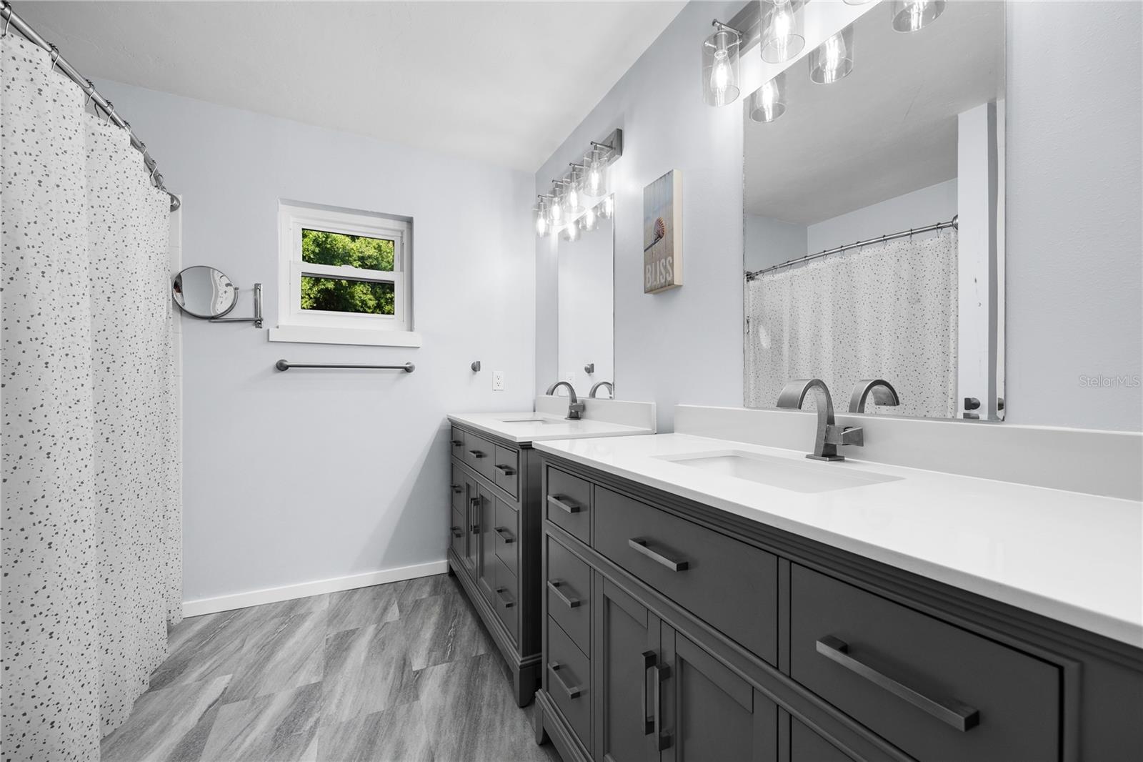 Image 19 of 29 For 6025 250th Street