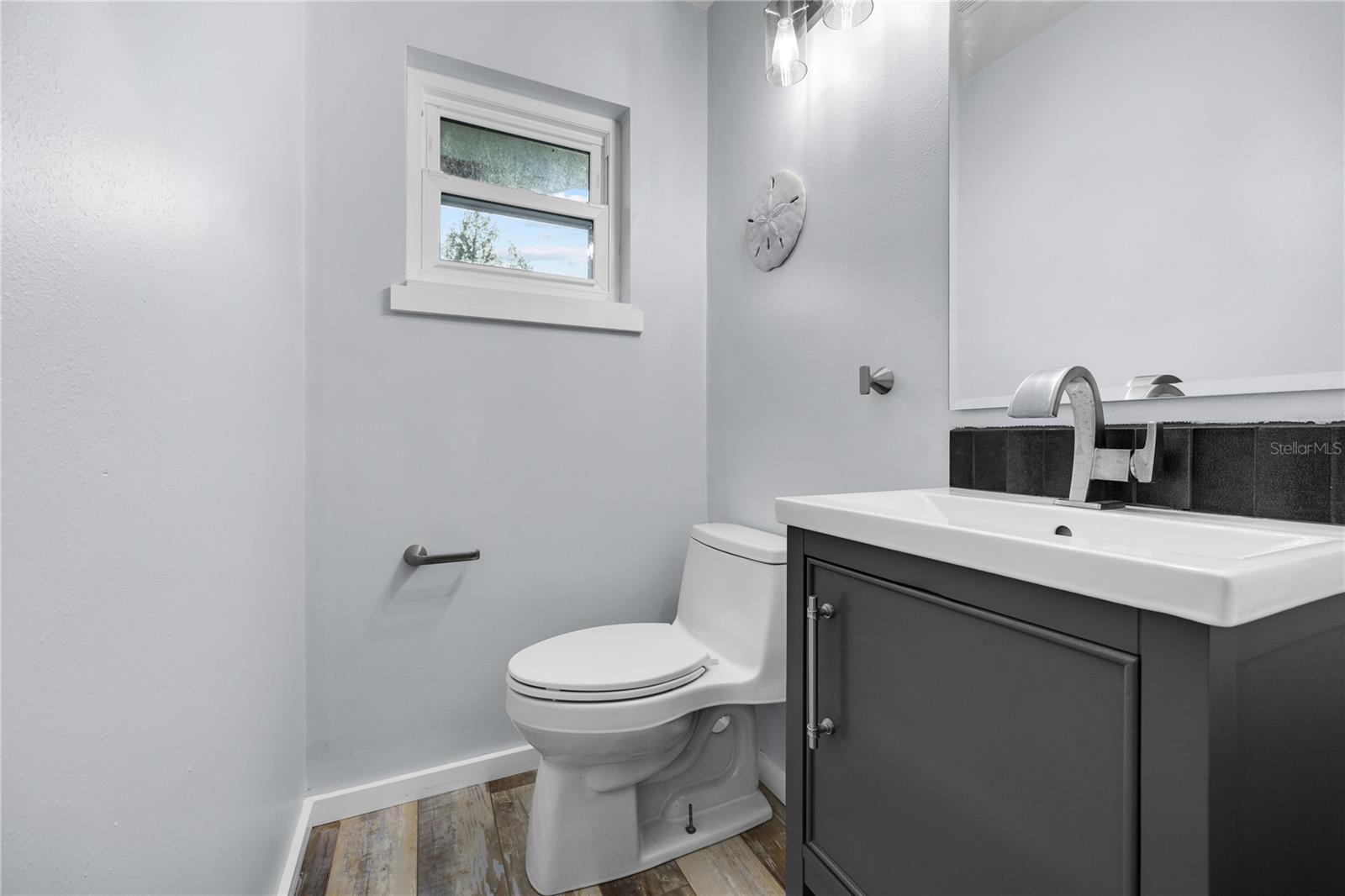 Image 24 of 29 For 6025 250th Street