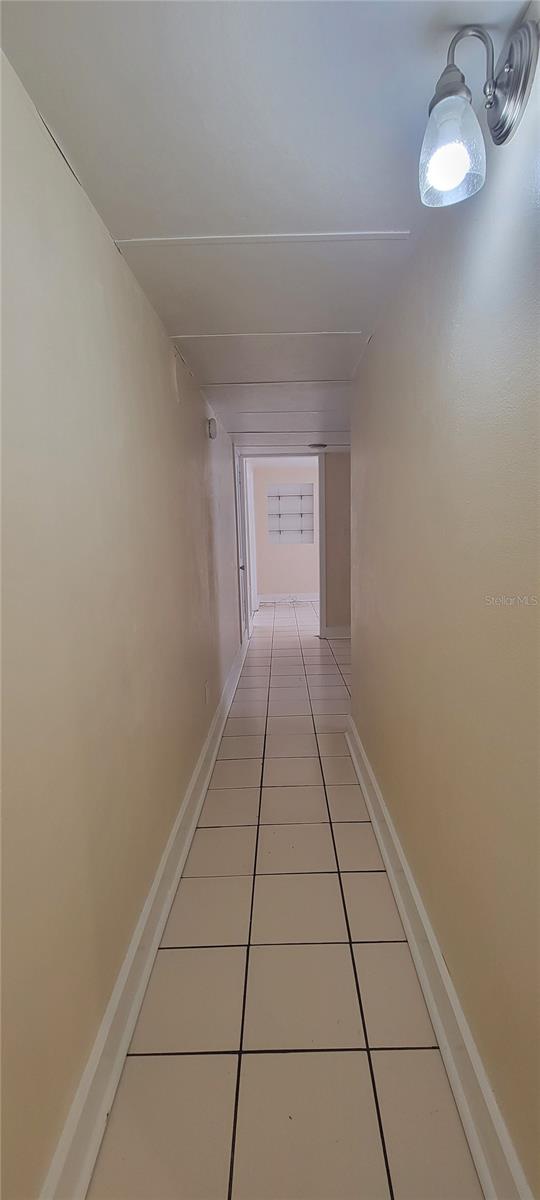 Image 10 of 17 For 924 5th Avenue A