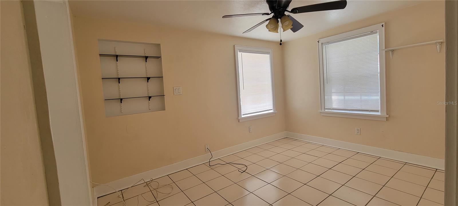 Image 12 of 17 For 924 5th Avenue A