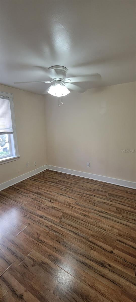 Image 14 of 17 For 924 5th Avenue A