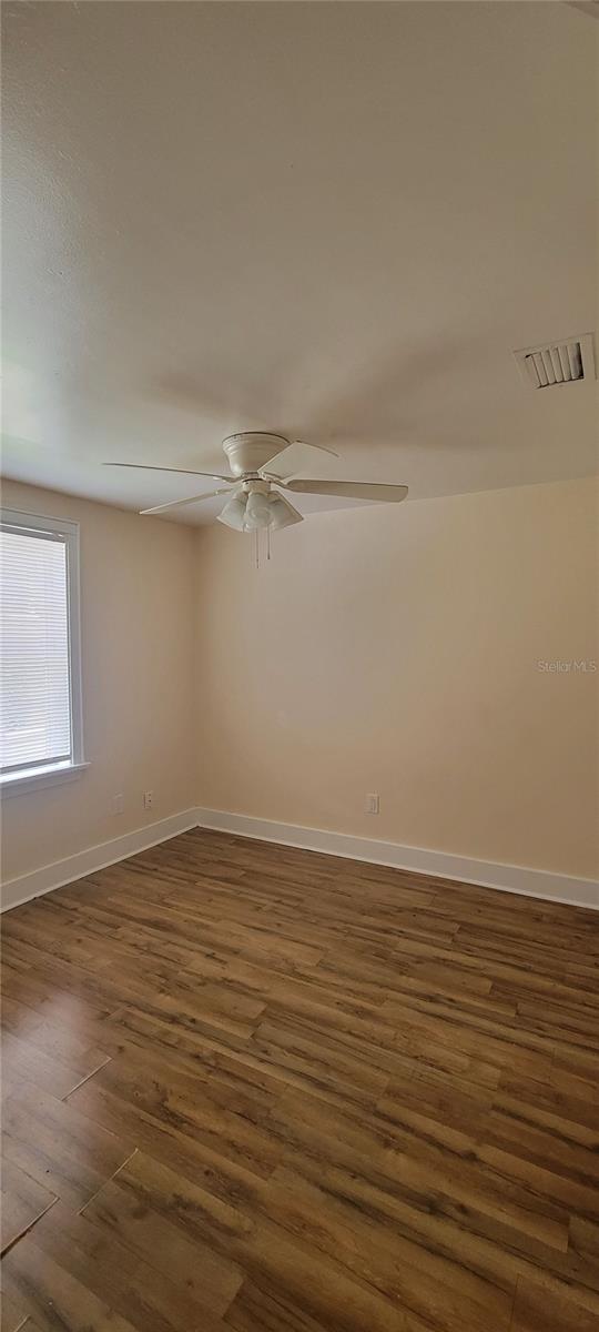 Image 7 of 17 For 924 5th Avenue A