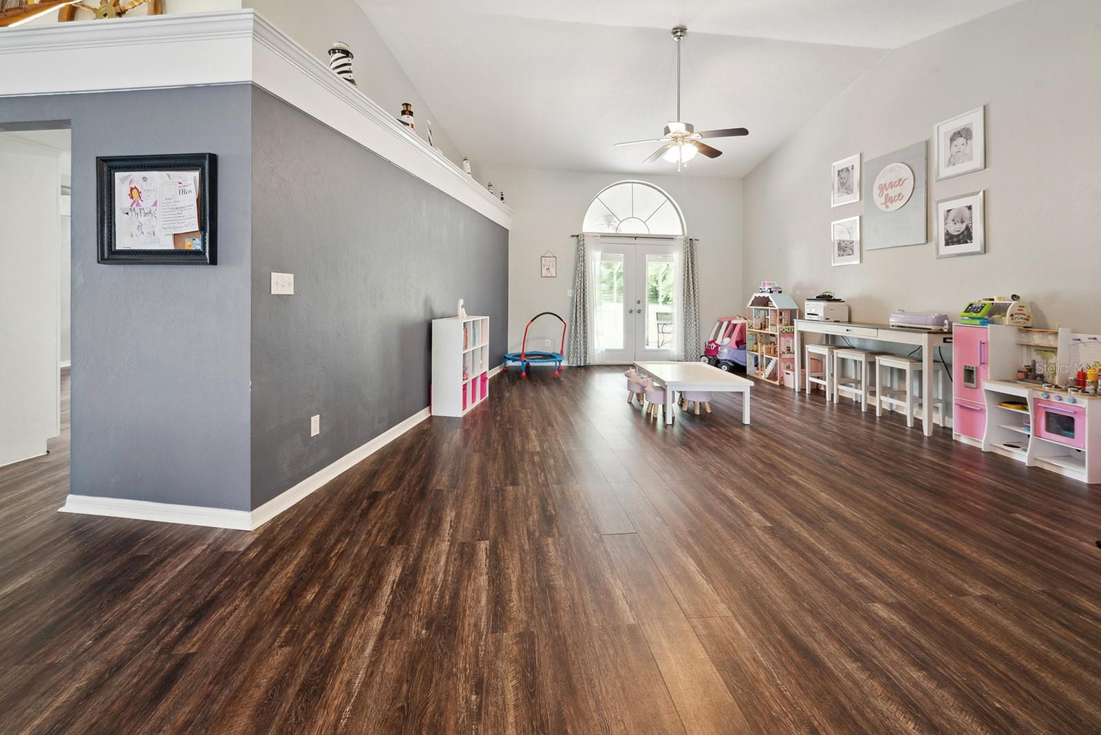 Image 10 of 52 For 361 34th Street