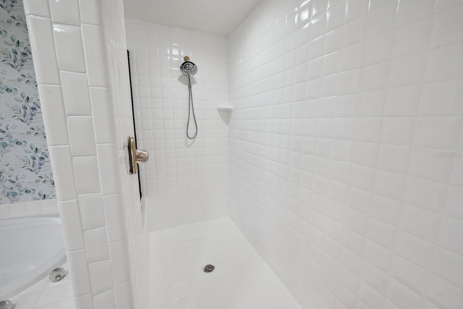 Image 23 of 52 For 361 34th Street