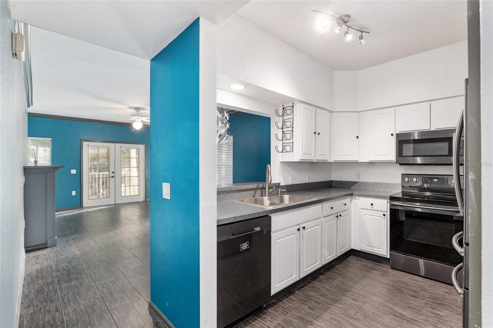Image 16 of 37 For 9127 52nd Avenue D201