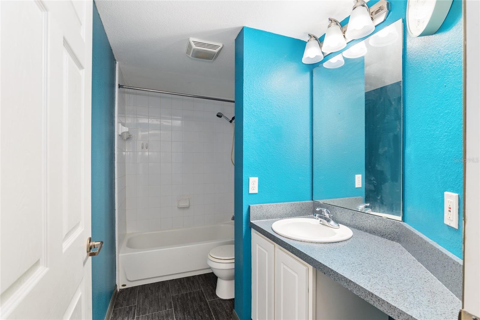 Image 8 of 37 For 9127 52nd Avenue D201
