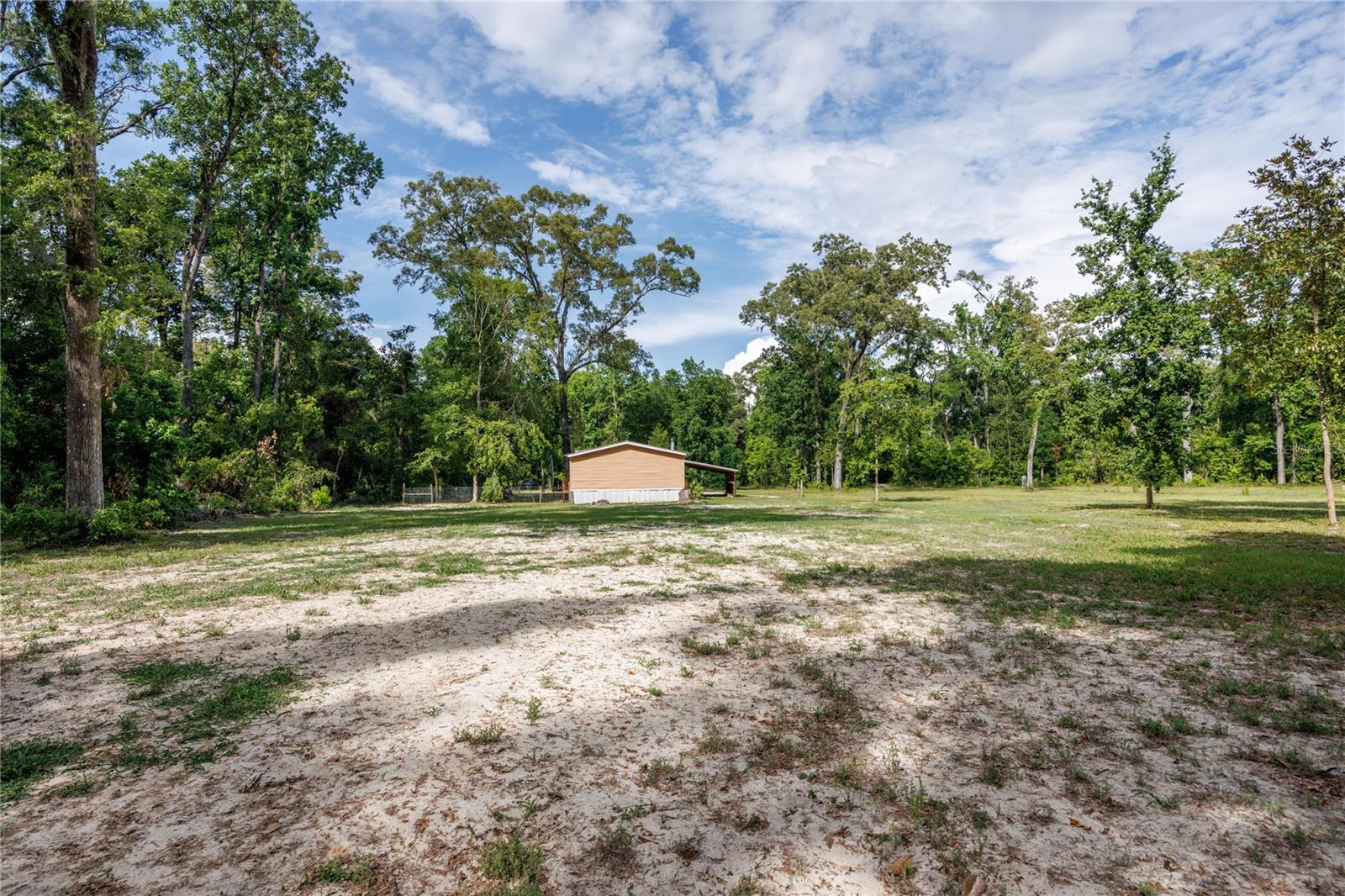 Image 10 of 47 For 992 Newark Drive