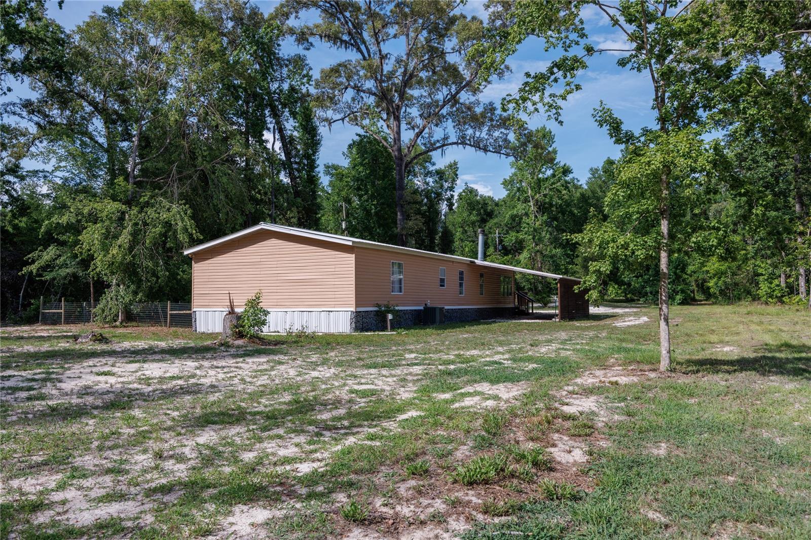 Image 13 of 47 For 992 Newark Drive