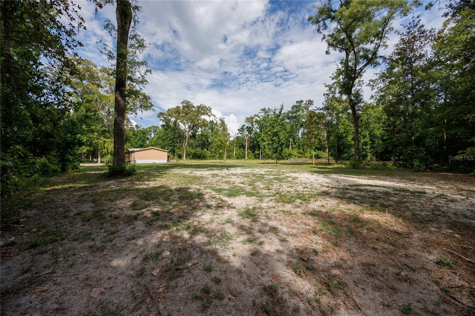 Image 9 of 47 For 992 Newark Drive