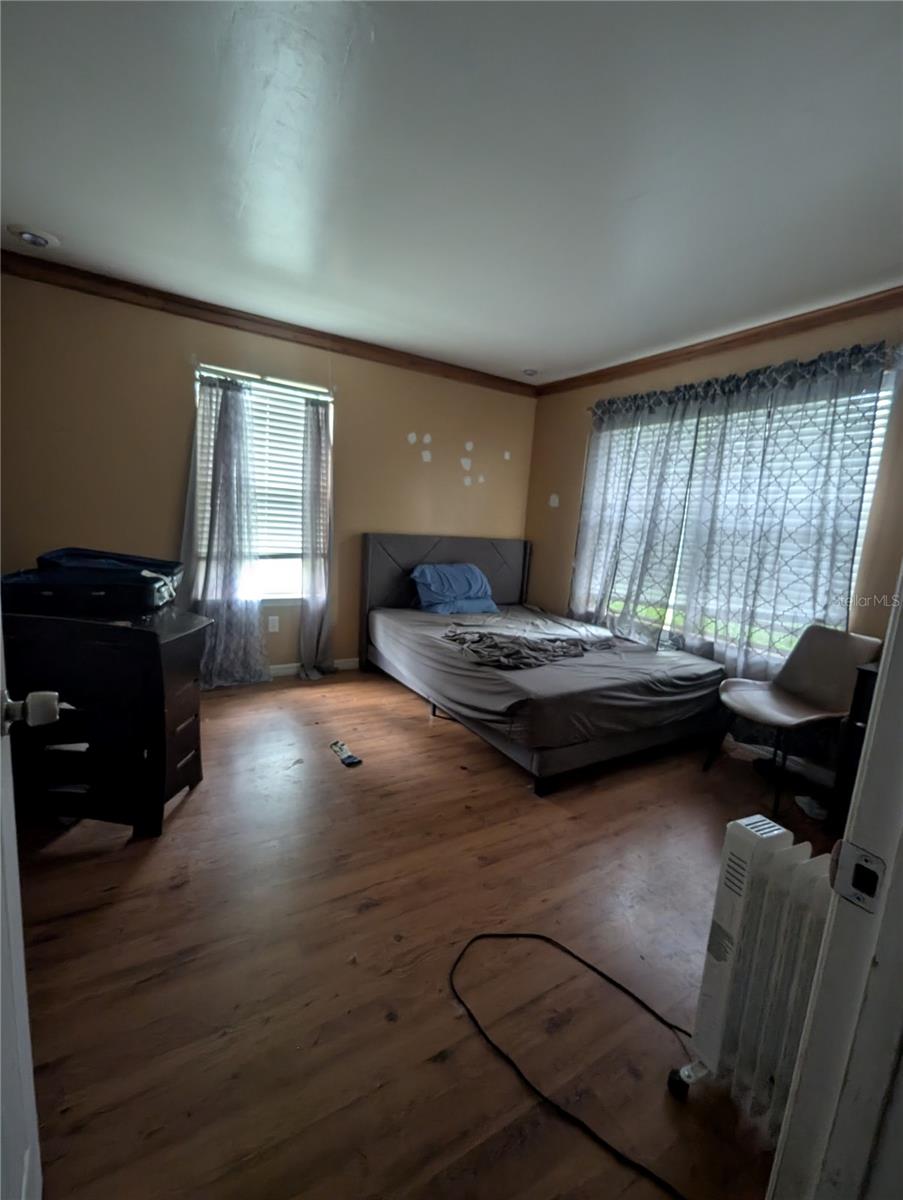 Image 11 of 14 For 5768 52nd Terrace