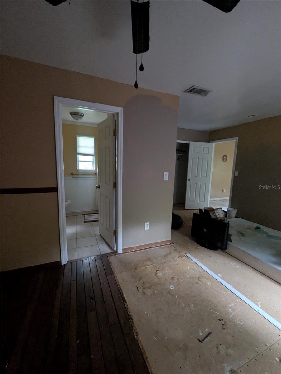 Image 14 of 14 For 5768 52nd Terrace