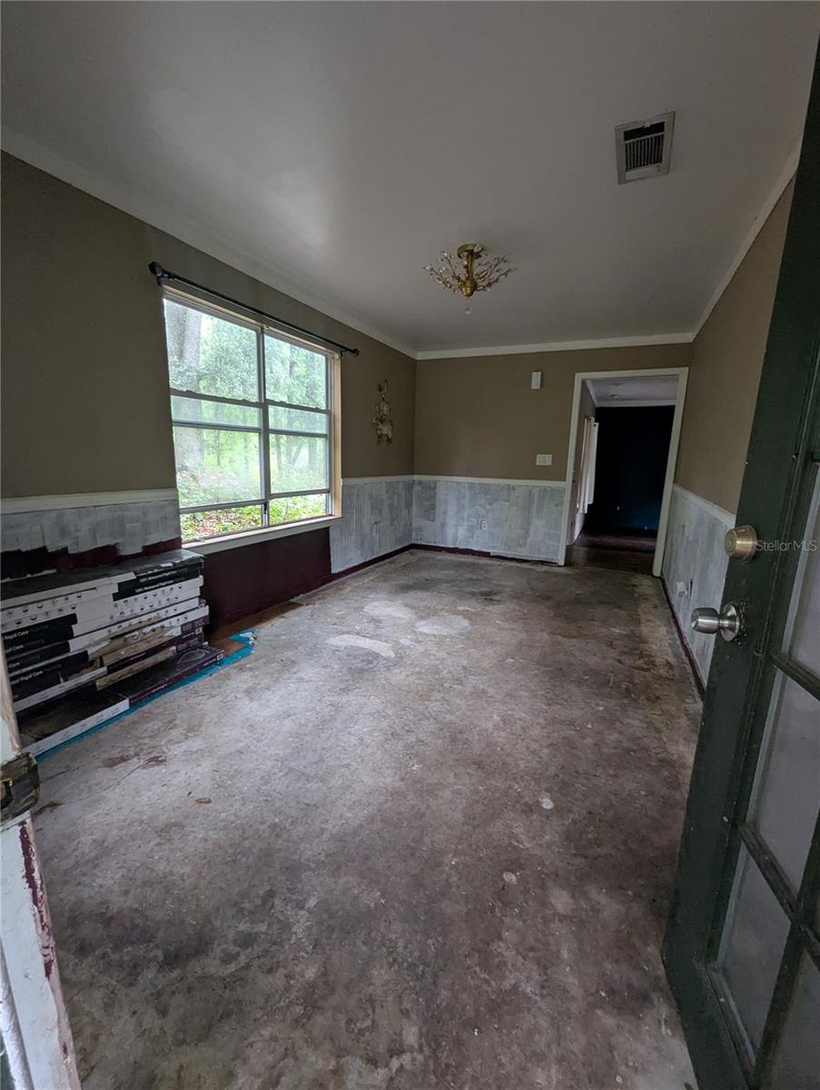 Image 6 of 14 For 5768 52nd Terrace