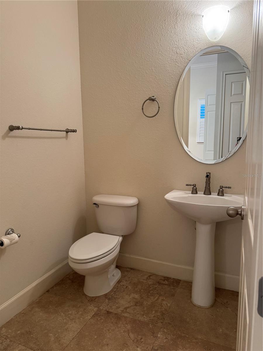 Image 20 of 23 For 1848 34th Street 23
