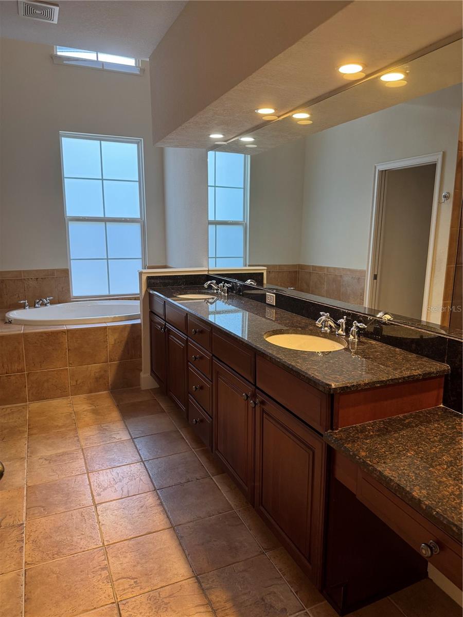 Image 8 of 23 For 1848 34th Street 23