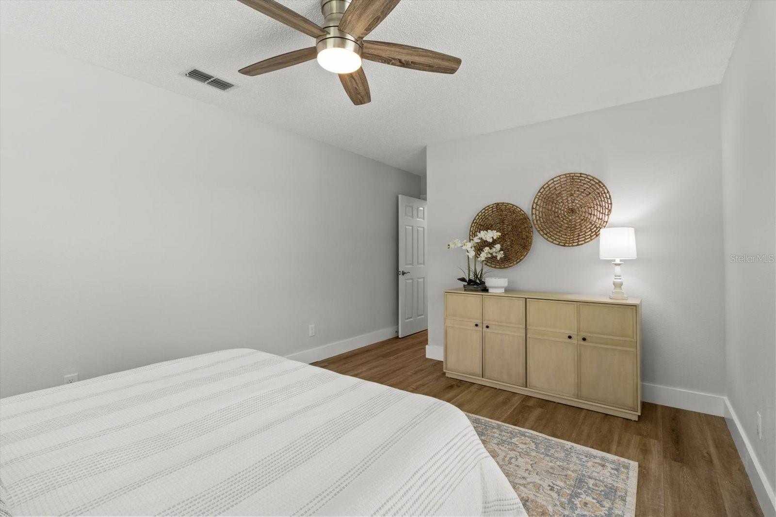 Image 23 of 45 For 11600 Waterway Drive