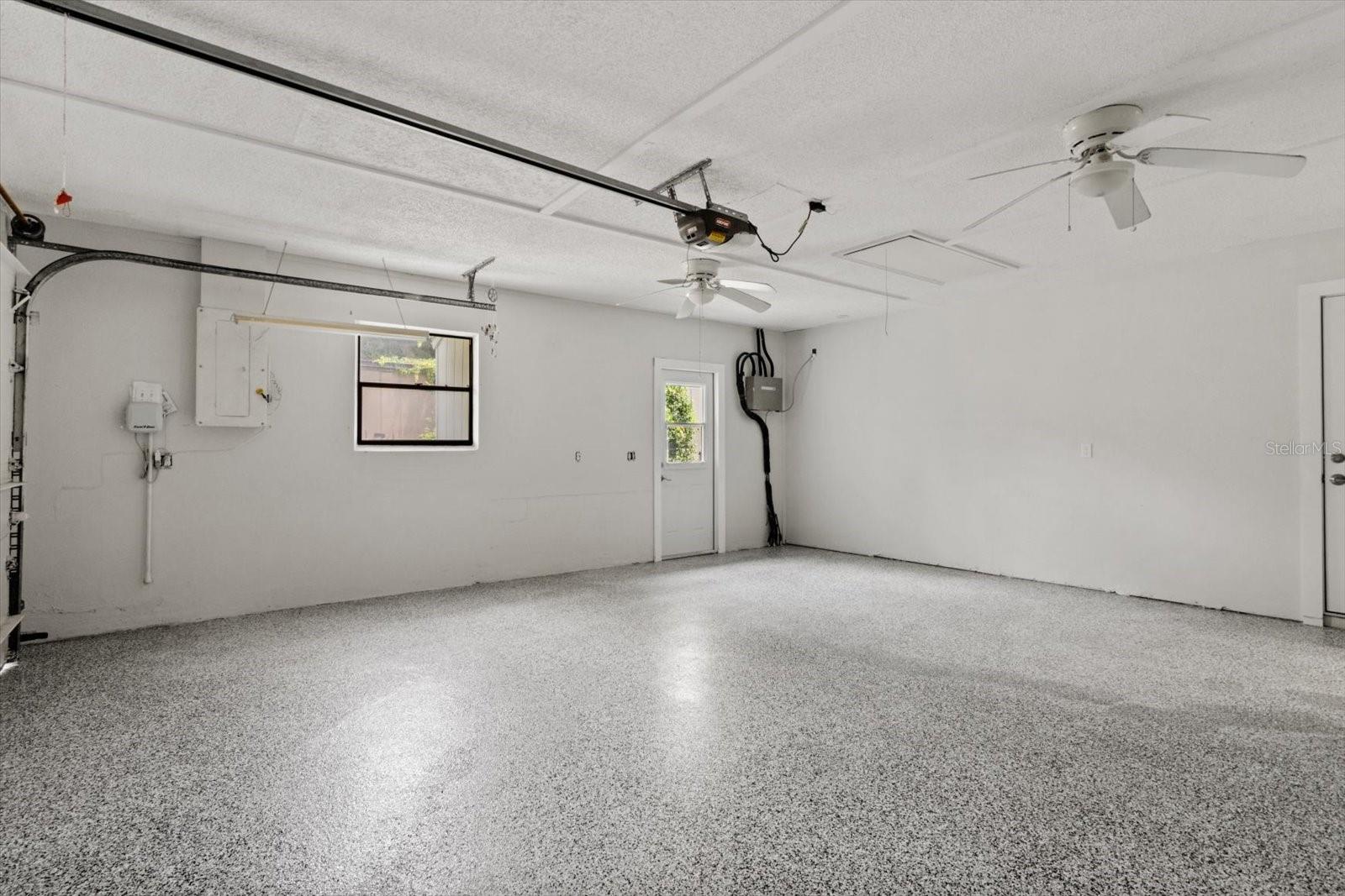 Image 33 of 45 For 11600 Waterway Drive